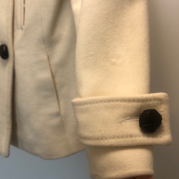 Cream peacoat - Picture 6 of 8